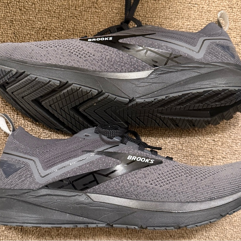 Women’s Brooks Ricochet 3